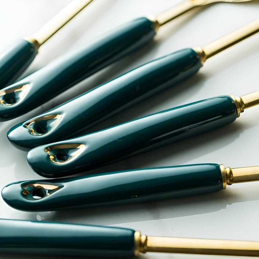 Set de Utensilios de Acero Inoxidable Dorado