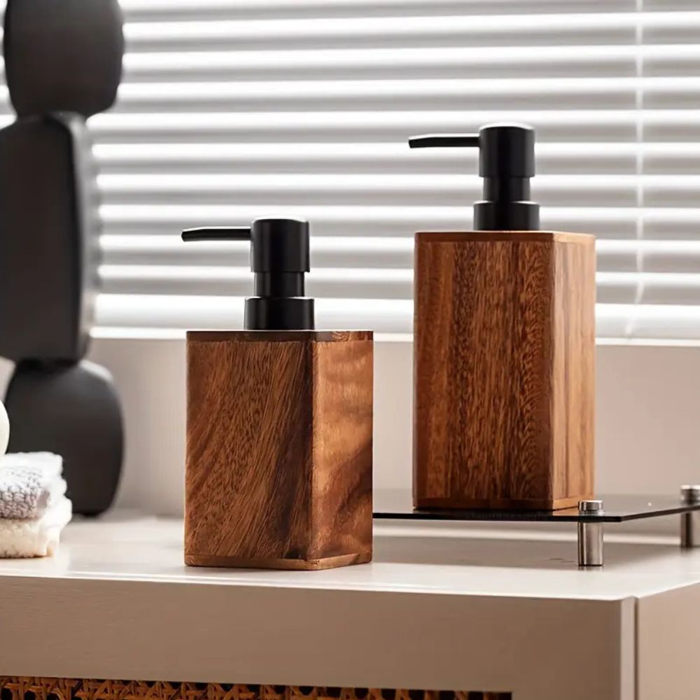 Dispensador de loción y jabón Walnut Aura