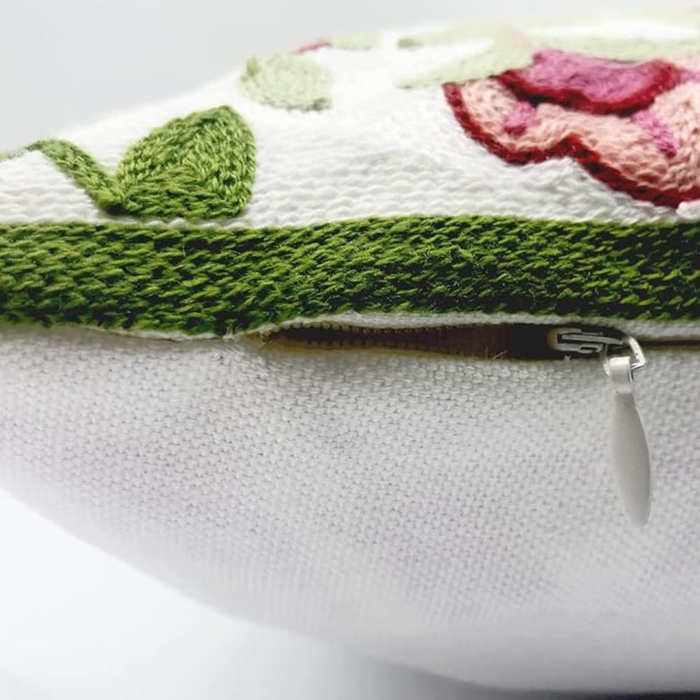 Ätherischer Stickblumen Kissenbezug