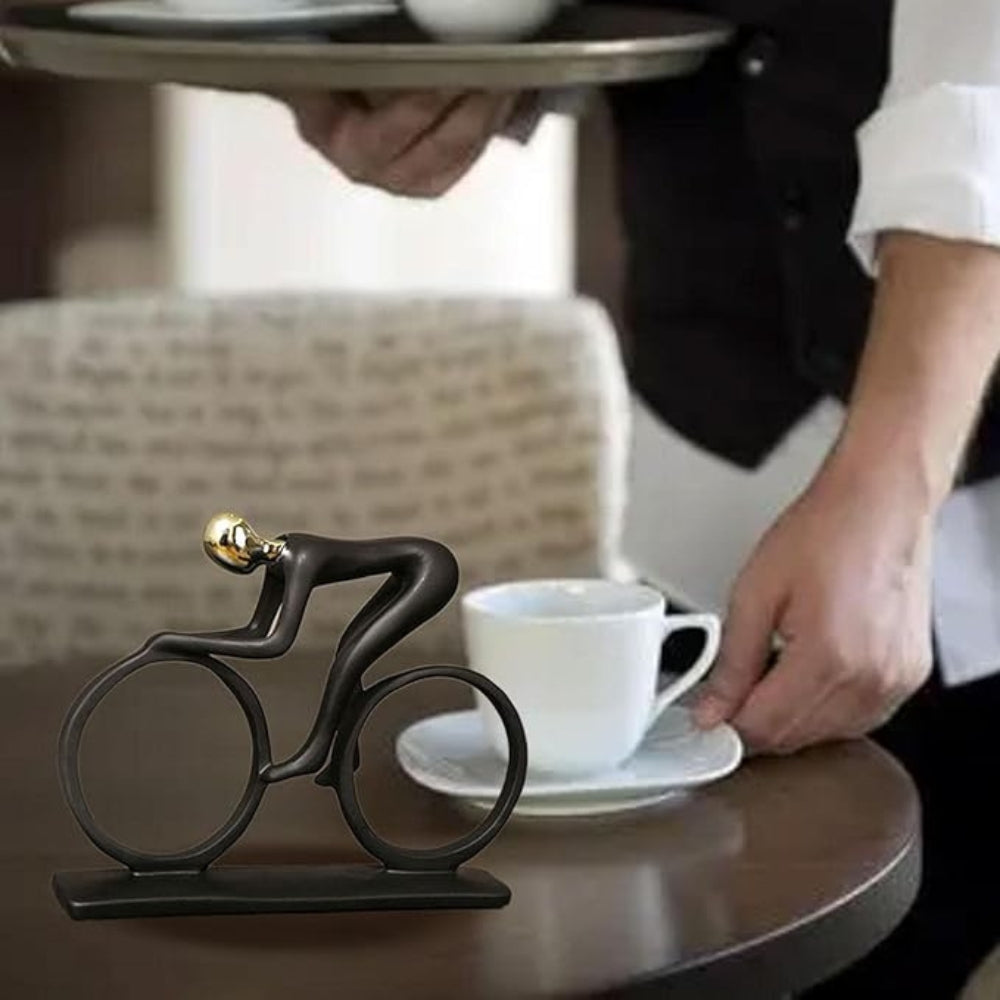 Escultura de Ciclista Nórdico Momentum
