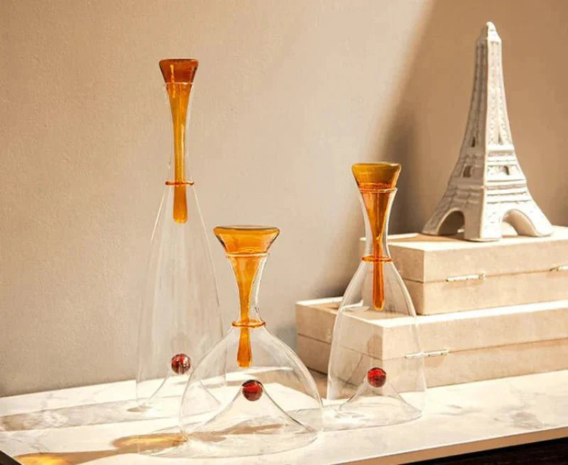 Carafe en verre soufflé avec bouchon décoratif | Virelle Maison