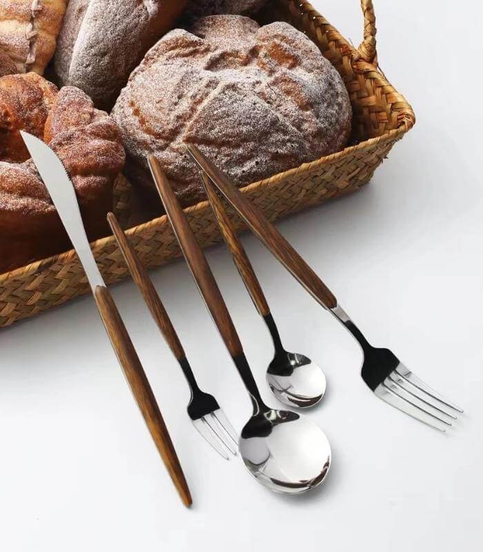 Ménagère en acier inoxydable brossé – Détails bois naturel | Virelle Maison