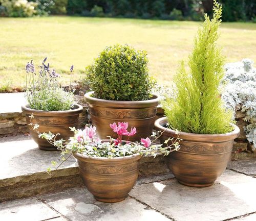 Garden Planters – Antique Effect & Weather-Resistant
