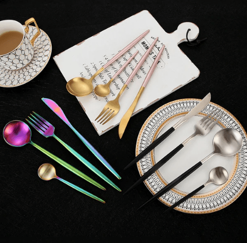 Set de couverts 4 pièces en acier inoxydable coloré | Virelle Maison