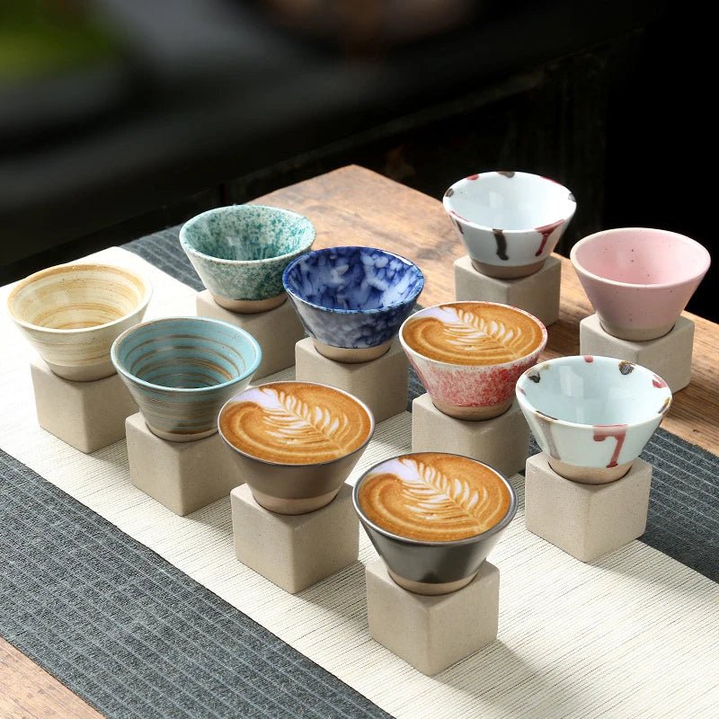 Tasse en céramique japonaise faite main, forme conique | Virelle Maison