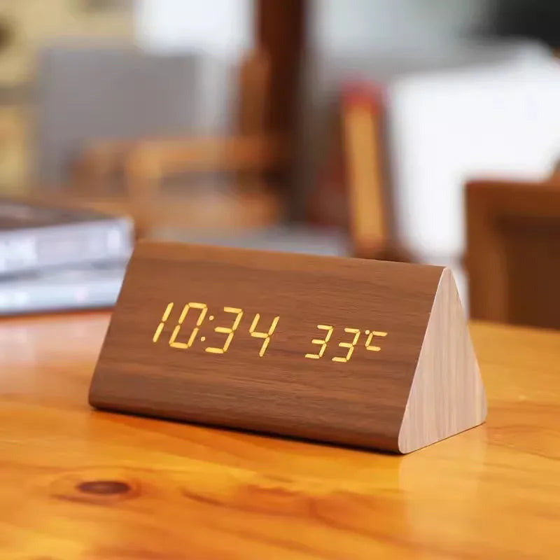 Holz-LED-Uhr mit Sprachsteuerung - EcoClock