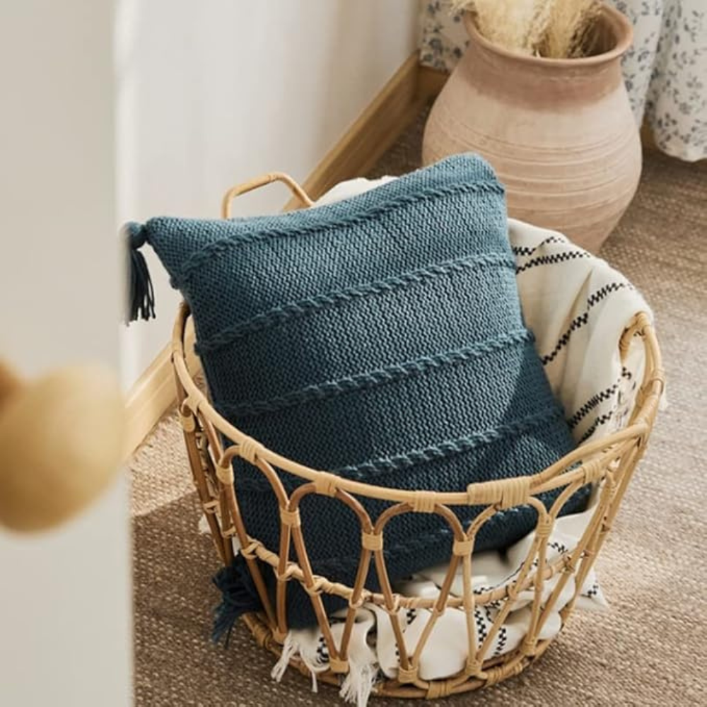 Nordisch Gestricktes Quasten-Kissen