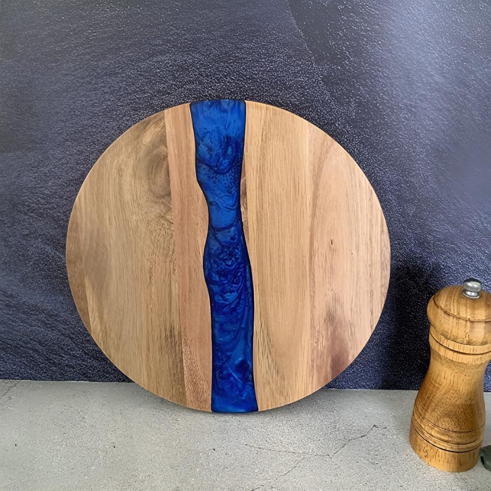 Handgefertigtes Epoxidharz Rundes Holz-Schneidebrett