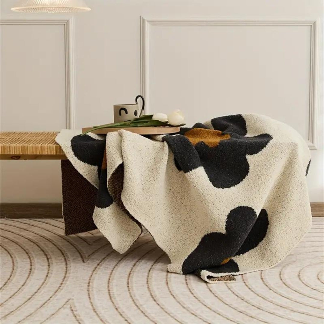 Aurora Bloom | Gestrickte Blumen-Decke