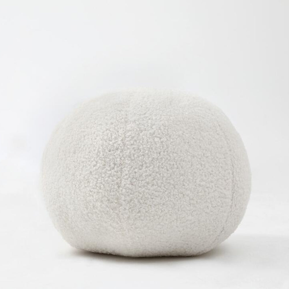Weiches Kugelförmiges Bouclé-Kissen
