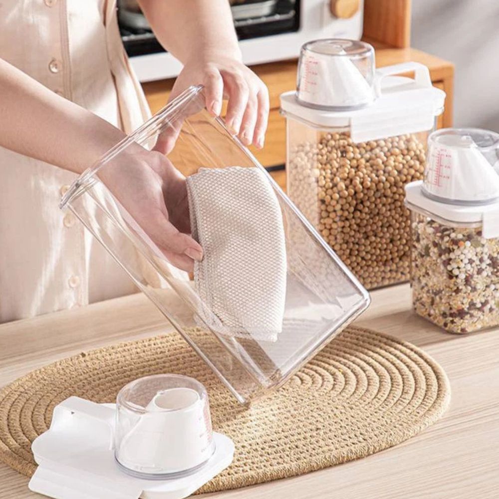 Klarer Organizer für Müsli und Getreide