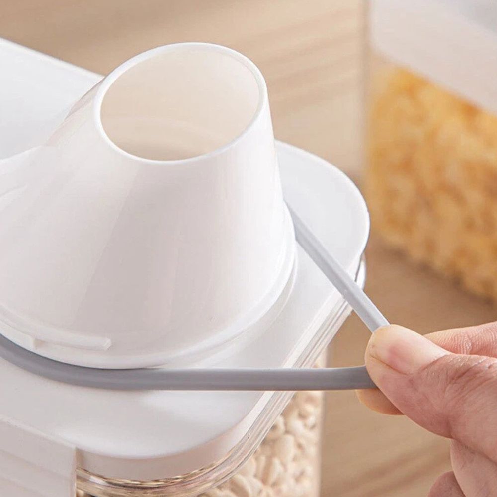 Klarer Organizer für Müsli und Getreide