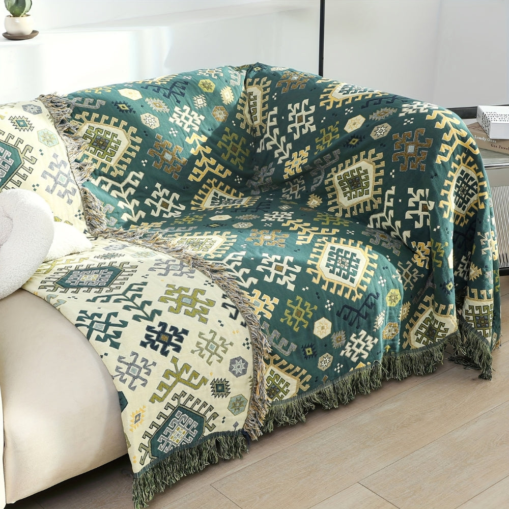 Weiche, tribal-inspirierte geometrische Fransen-Decke