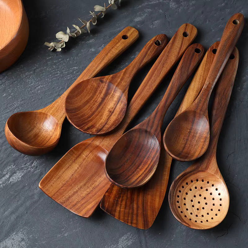 Utensilios de Cocina de Madera de Teca Hechos a Mano | Set de 7 piezas