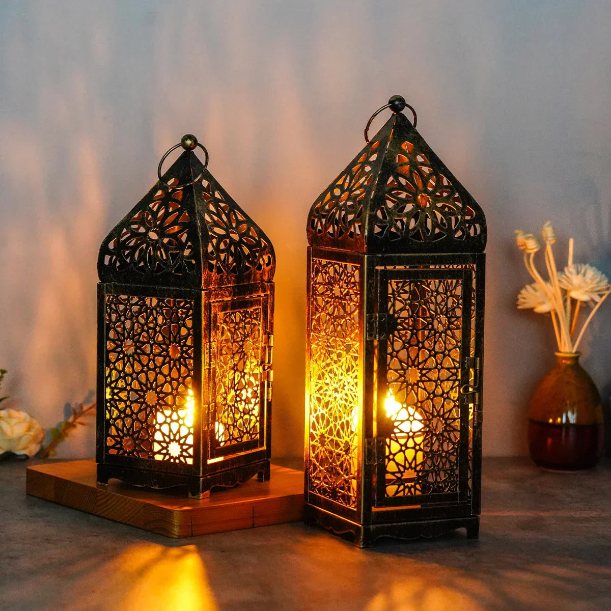 Bronze Vintage Lantern - Victor