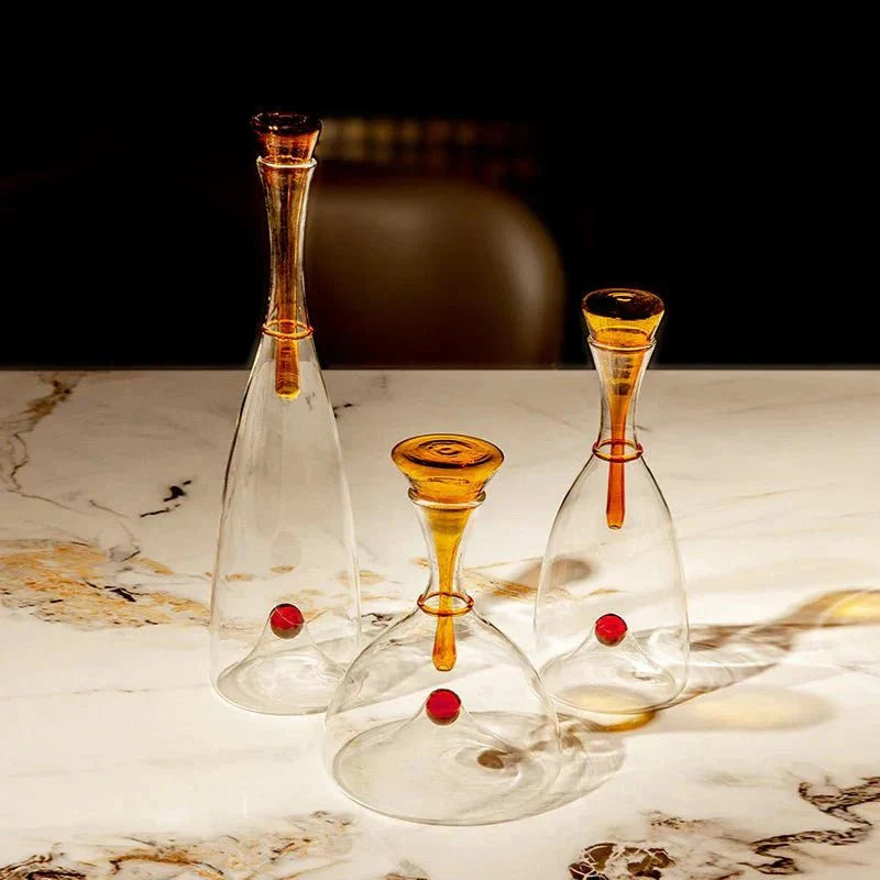 Carafe en verre soufflé avec bouchon décoratif | Virelle Maison