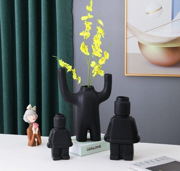 Robot z keramických květináčů - BrickBotanica