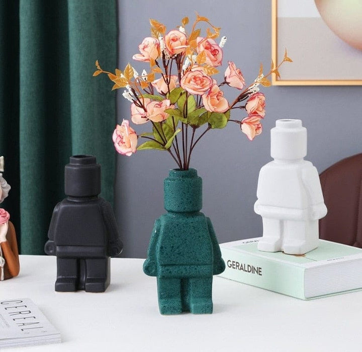Robot z keramických květináčů - BrickBotanica