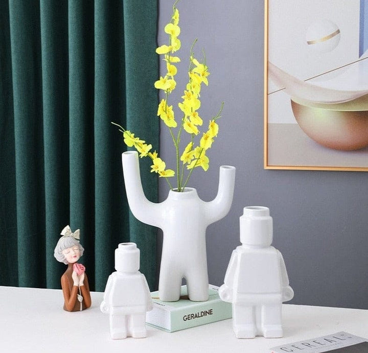 Robot z keramických květináčů - BrickBotanica