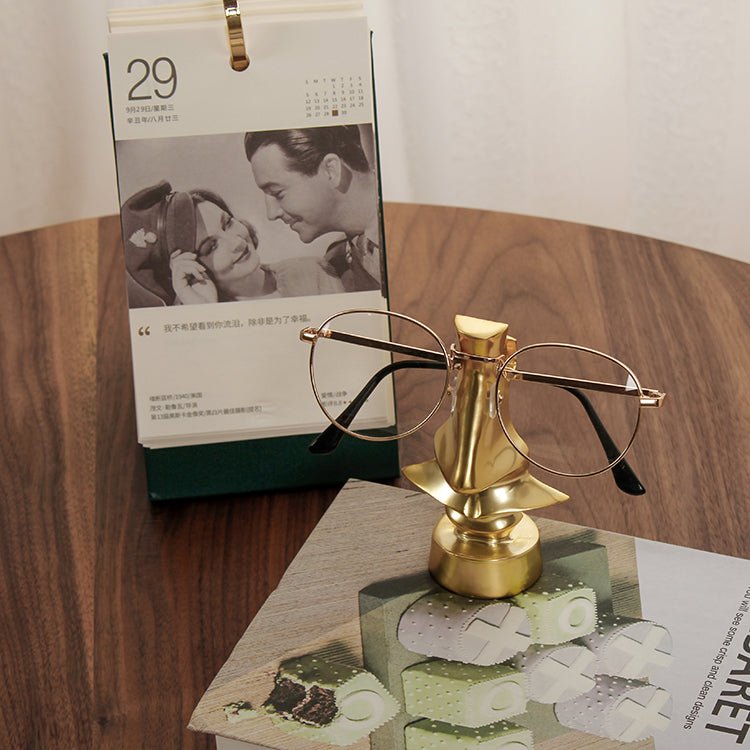 Hommfer – Décoration Métallique Dorée Forme Nez et Lunettes Oppa