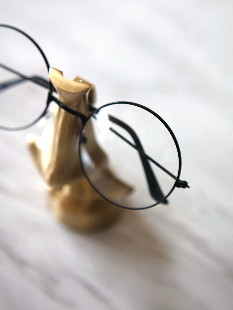 Hommfer – Décoration Métallique Dorée Forme Nez et Lunettes Oppa