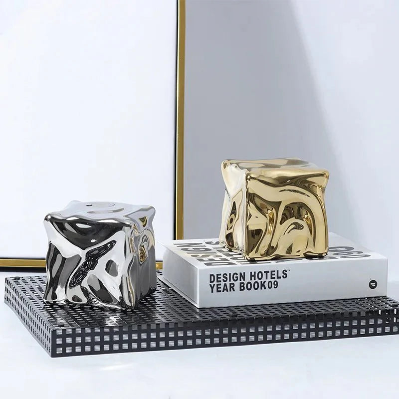 Hommfer – Ornement Cube Drapé