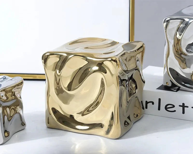 Hommfer – Ornement Cube Drapé