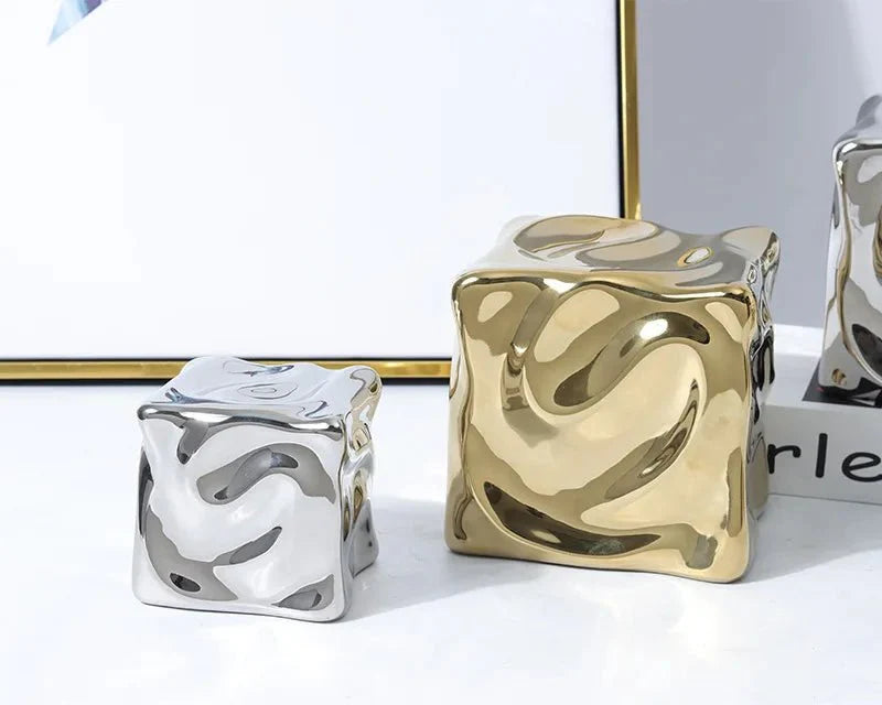 Hommfer – Ornement Cube Drapé