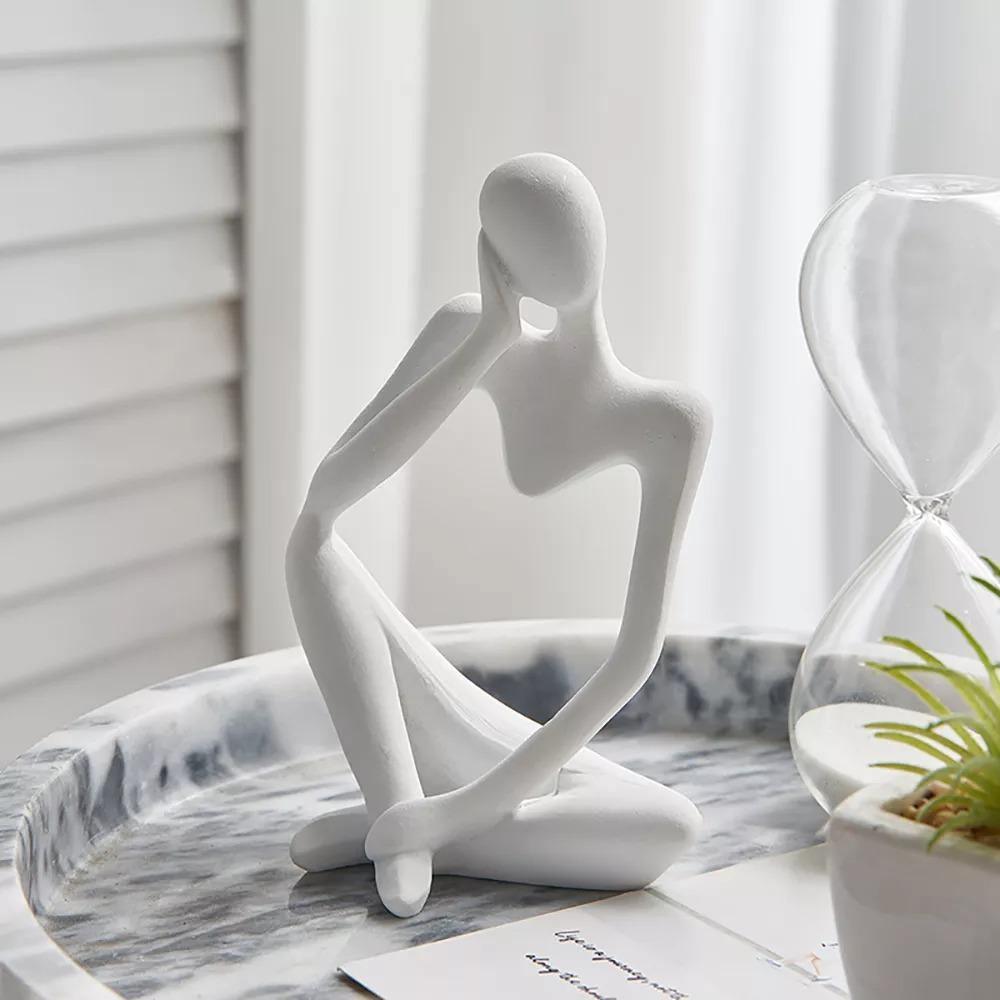 Hommfer – Sculpture Minimaliste du Penseur à l'Élégance Moderne