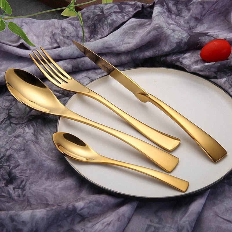 Golden glänzendes Besteckset aus Edelstahl – Spiegelpolierte Oberfläche | Virelle Maison