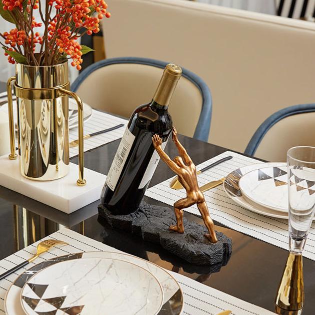 Porte-bouteille décoratif en résine sculptée noir mat | Virelle Maison