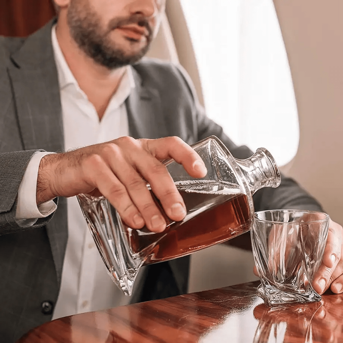 Sada na whisky z krištáľového skla – karafa a chladivé kamene | Virelle Maison