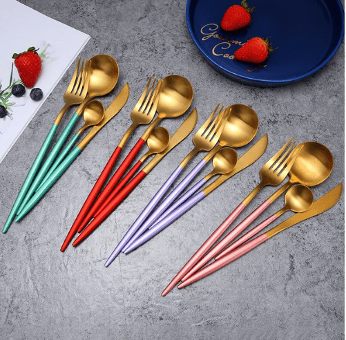 Set de couverts 4 pièces en acier inoxydable coloré | Virelle Maison