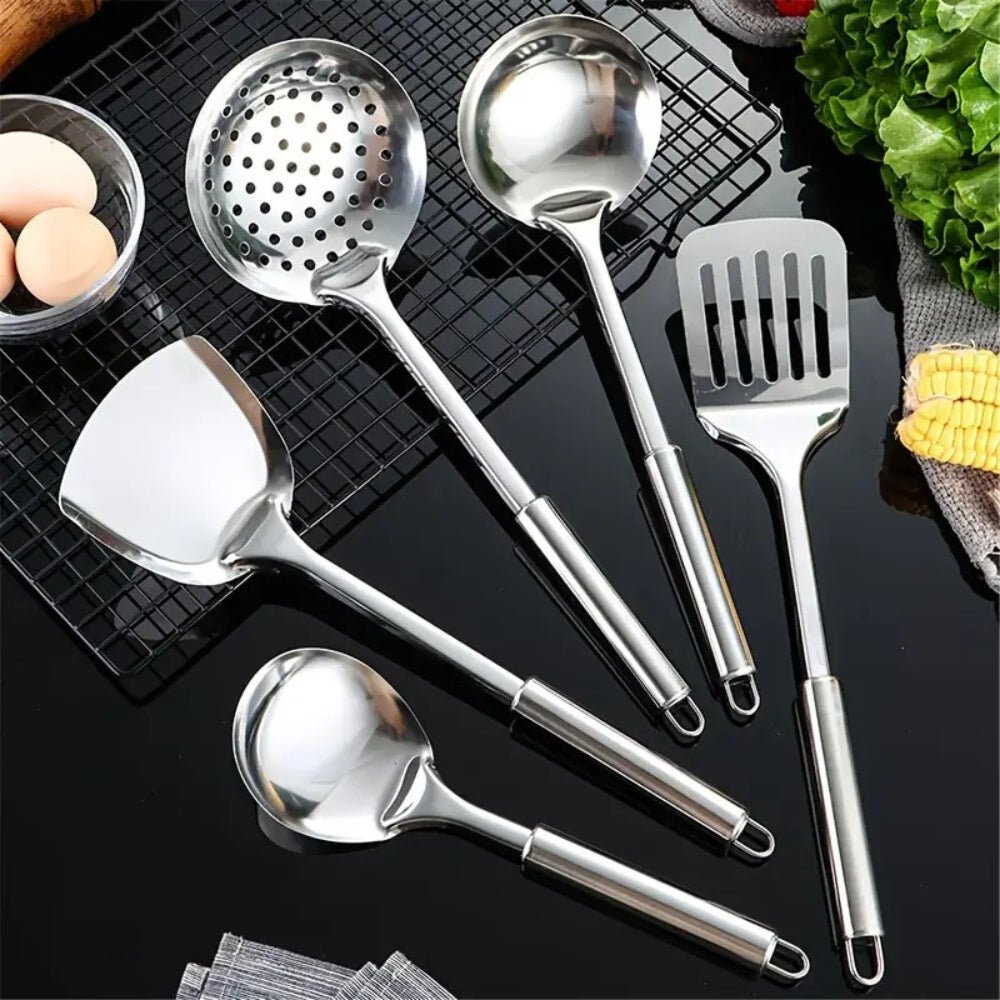 Set d’ustensiles de cuisine en acier inoxydable, finition brossée