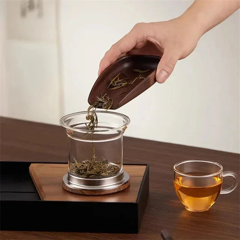 Théière en verre borosilicaté – Infuseur acier et poignée bois | Virelle Maison