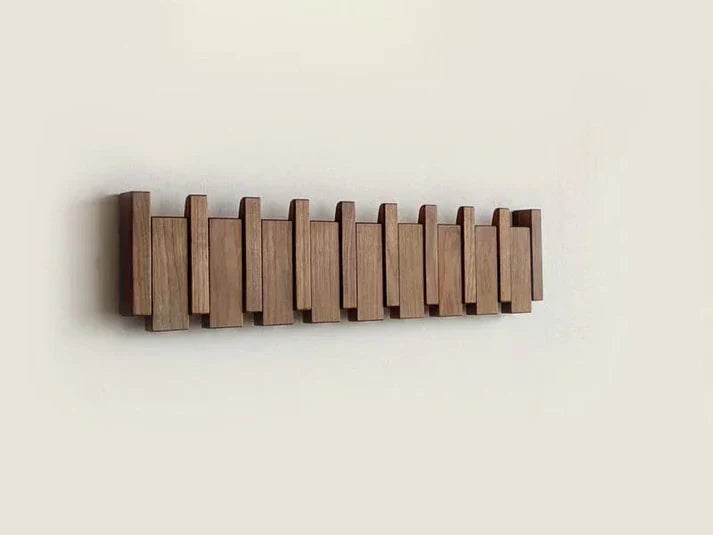 Perchero de piano de madera - HarmonyCoat